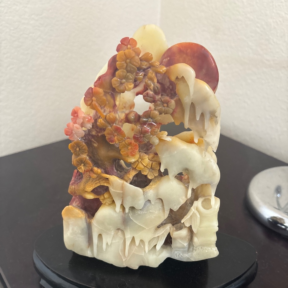 20th century Chinese decorative soapstone sculpture